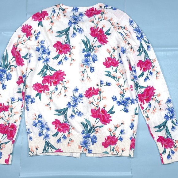 Lands End - Picture 3 of 4